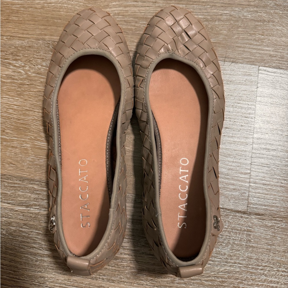 Staccato flats